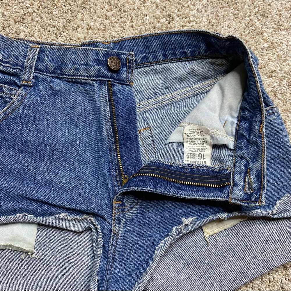 Vintage Gitano Cut-Off Jean Shorts - Picture 5 of 10